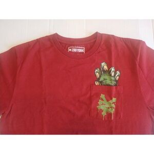 Mens Zoo York Zombie Hand Pocket Tee SIZE LARGE Very Gently Worn